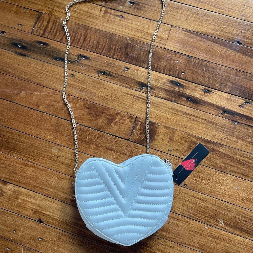 Heart Purse - Picture 3 of 8
